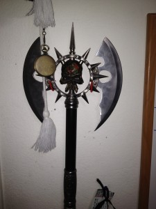 This is the ax I was talking about. I forgot to add the picture last episode.